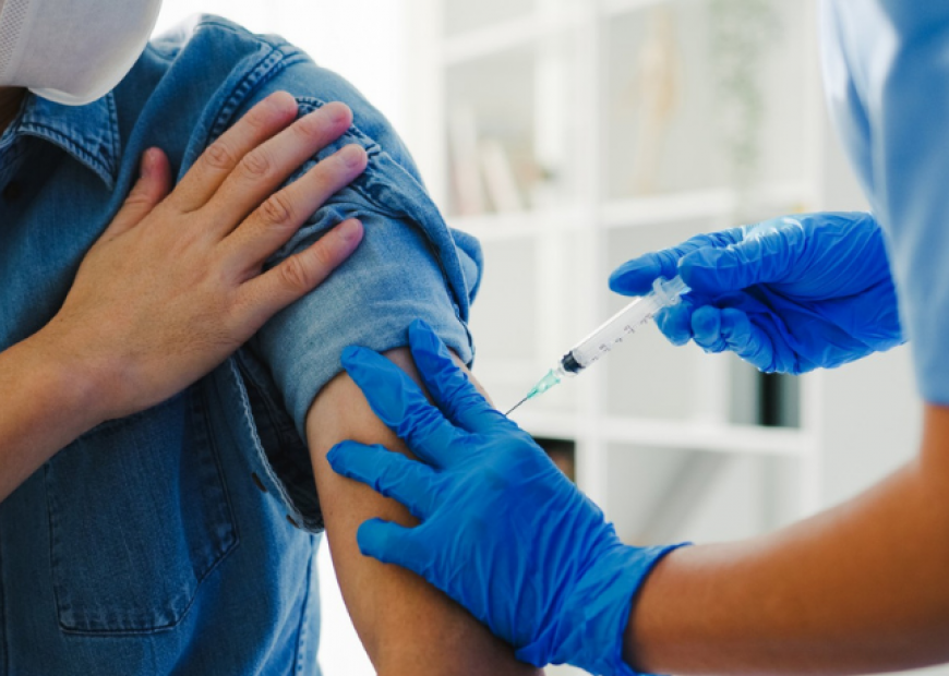 On top of providing immediate healthcare for non-critical cases, the Urgent Care Clinic also administers vaccines such as anti-rabies, tetanus, and flu.

 